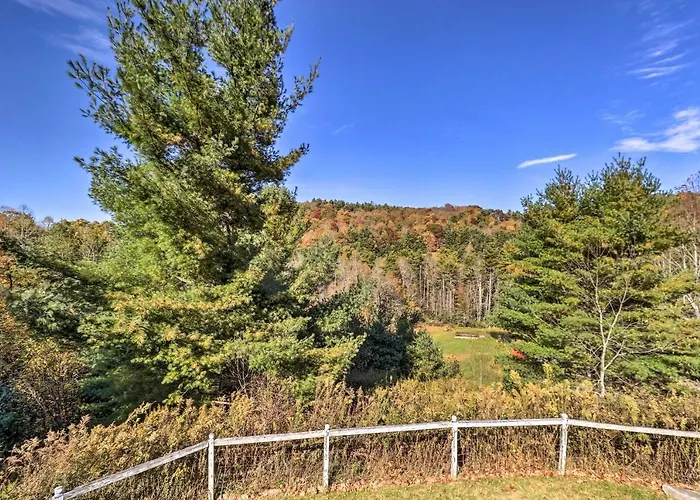 Welcoming Boone Getaway Near Hiking And Skiing!