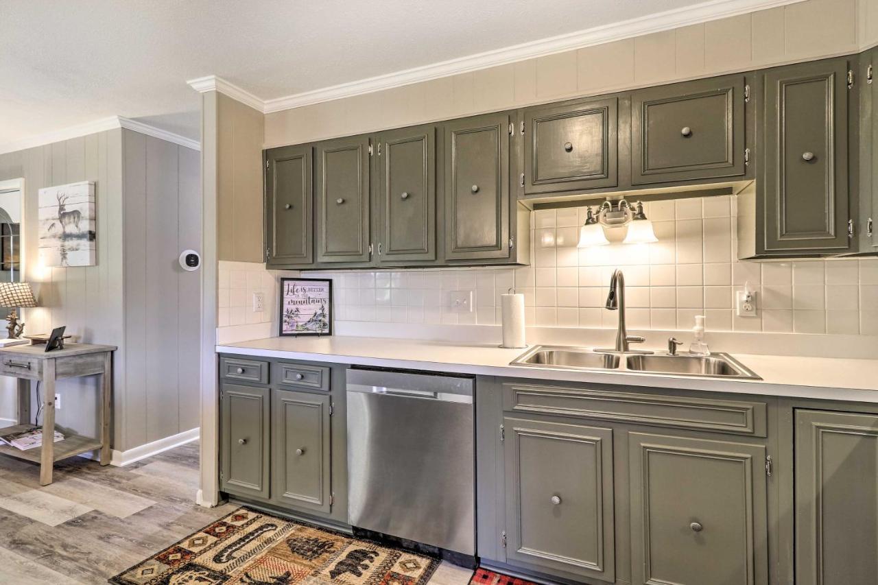 Holiday home Welcoming Getaway Near Hiking And Skiing! Boone